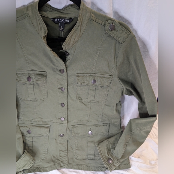 Baccini Army Green jacket, lightweight, size LARGE 4 front pockets. Button up - Picture 2 of 14